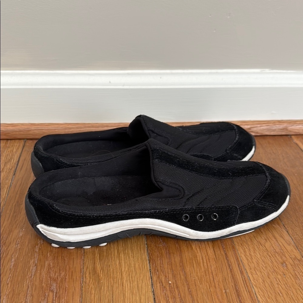 Naturalizer Myra Black Slip-On Sneakers Shoe 67161-5 Women 8M